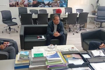 دیدار و گفتگوی مدیرعامل توزیع نیروی برق شیراز با فرماندار فرمانداری ویژه شهرستان مرودشت